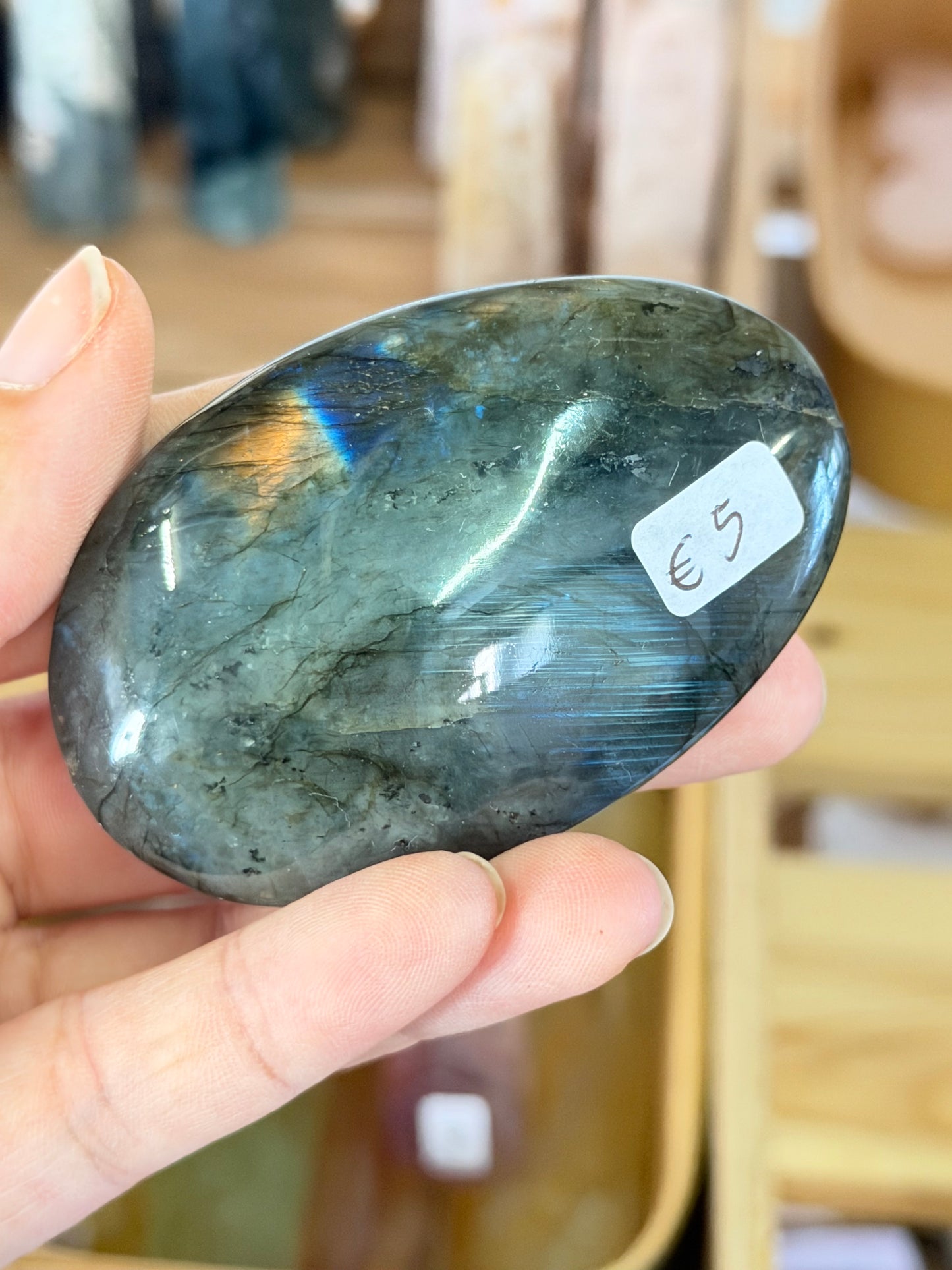 Labradorite Palmstone