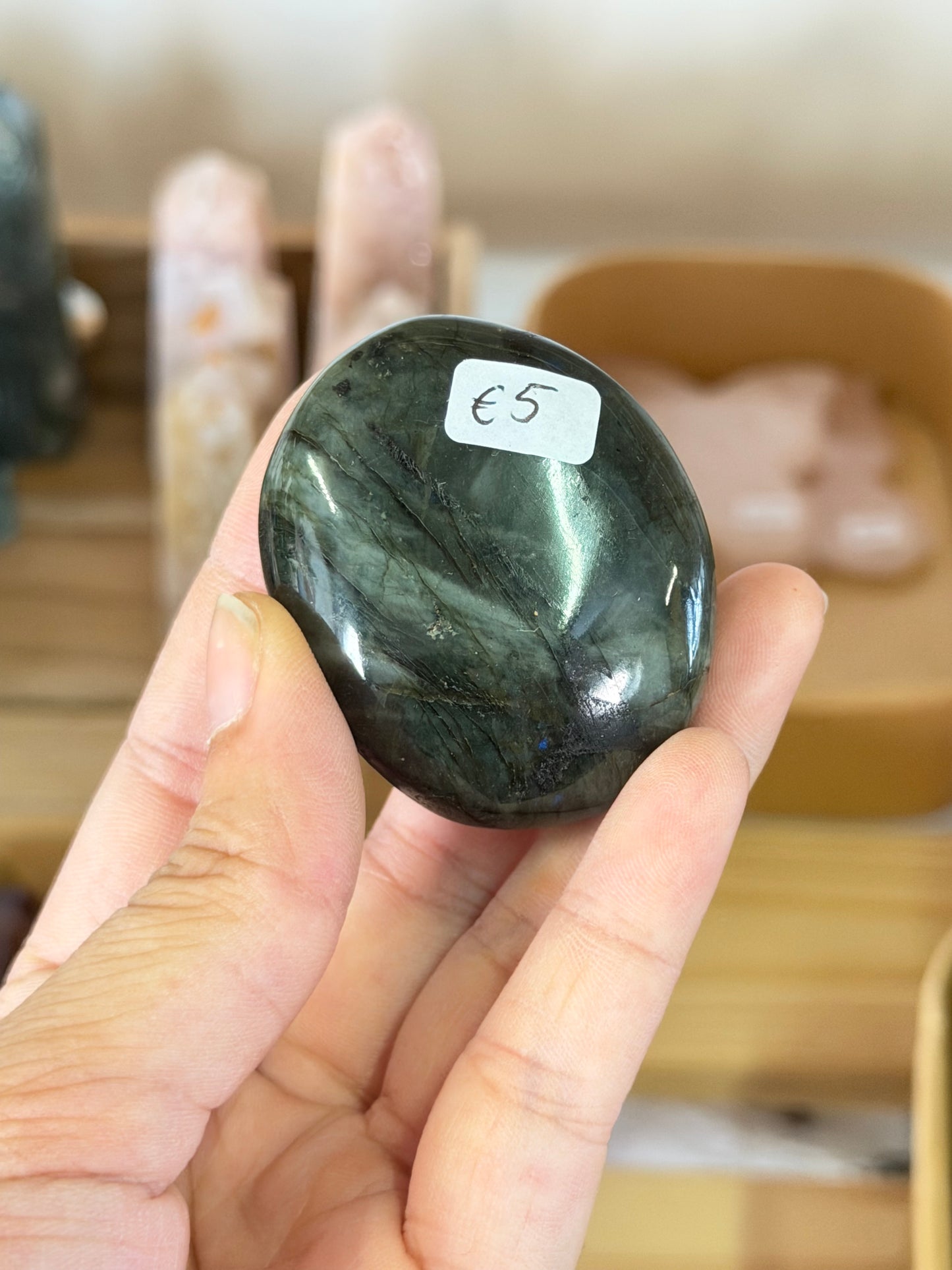 Labradorite Palmstone