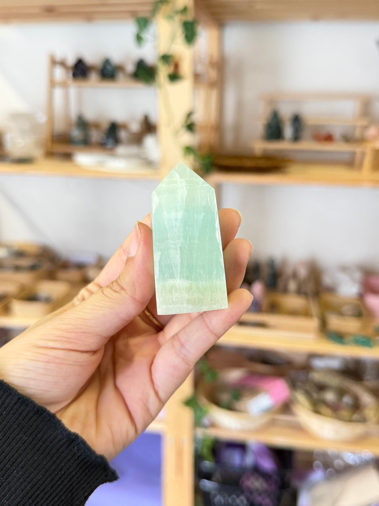 Caribbean Calcite Tower M