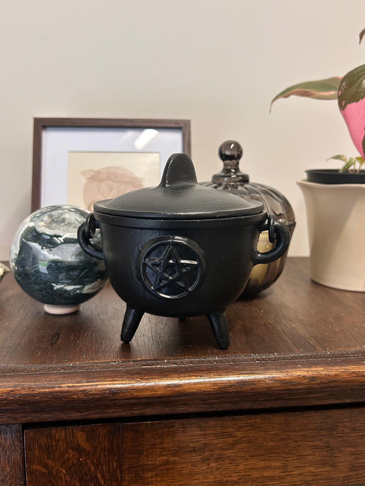 cast iron cauldron for witchcraft