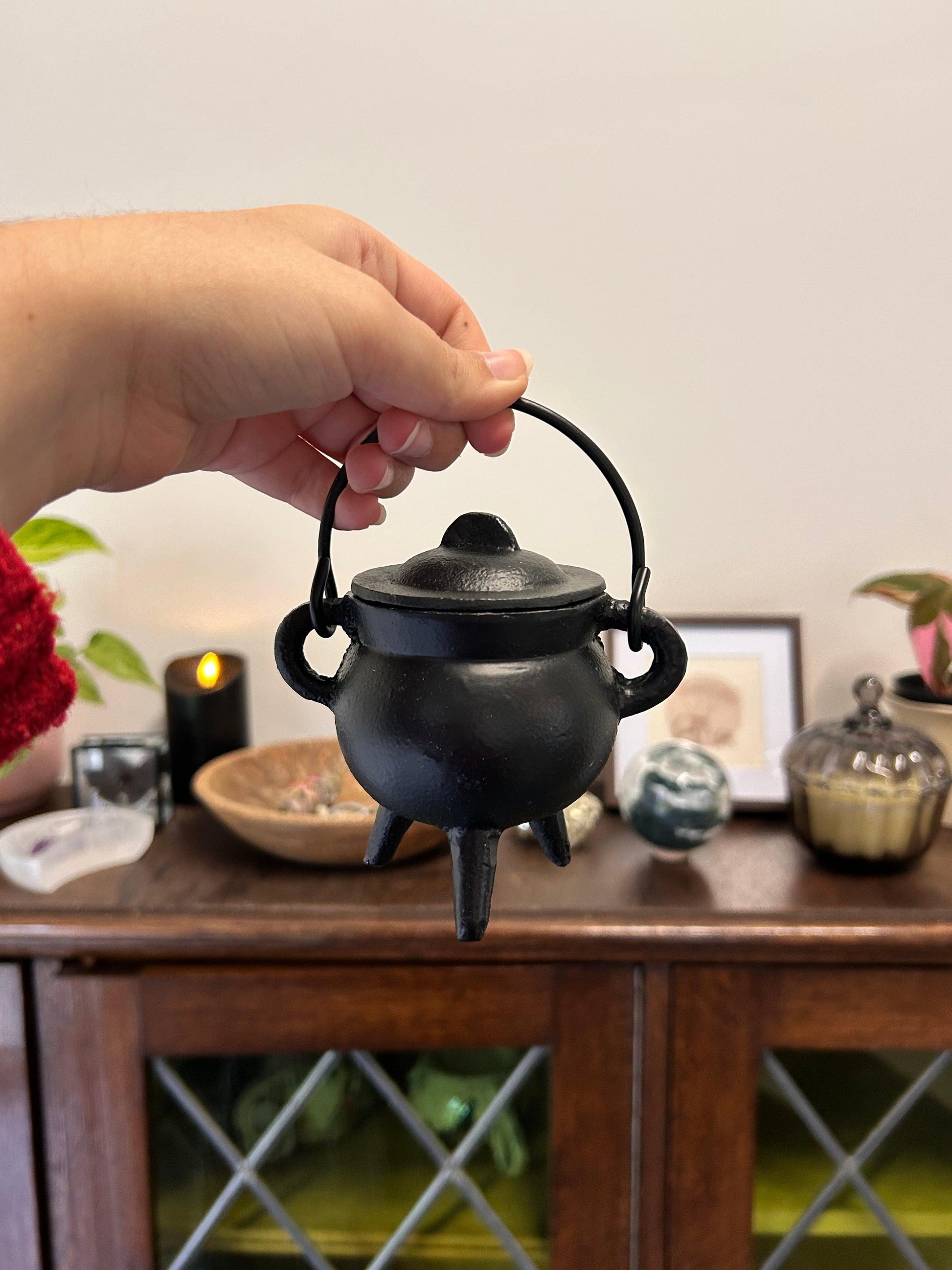 small cast iron cauldron